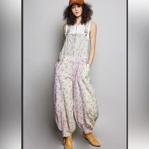 353 ❤️POL floral jogger style overalls